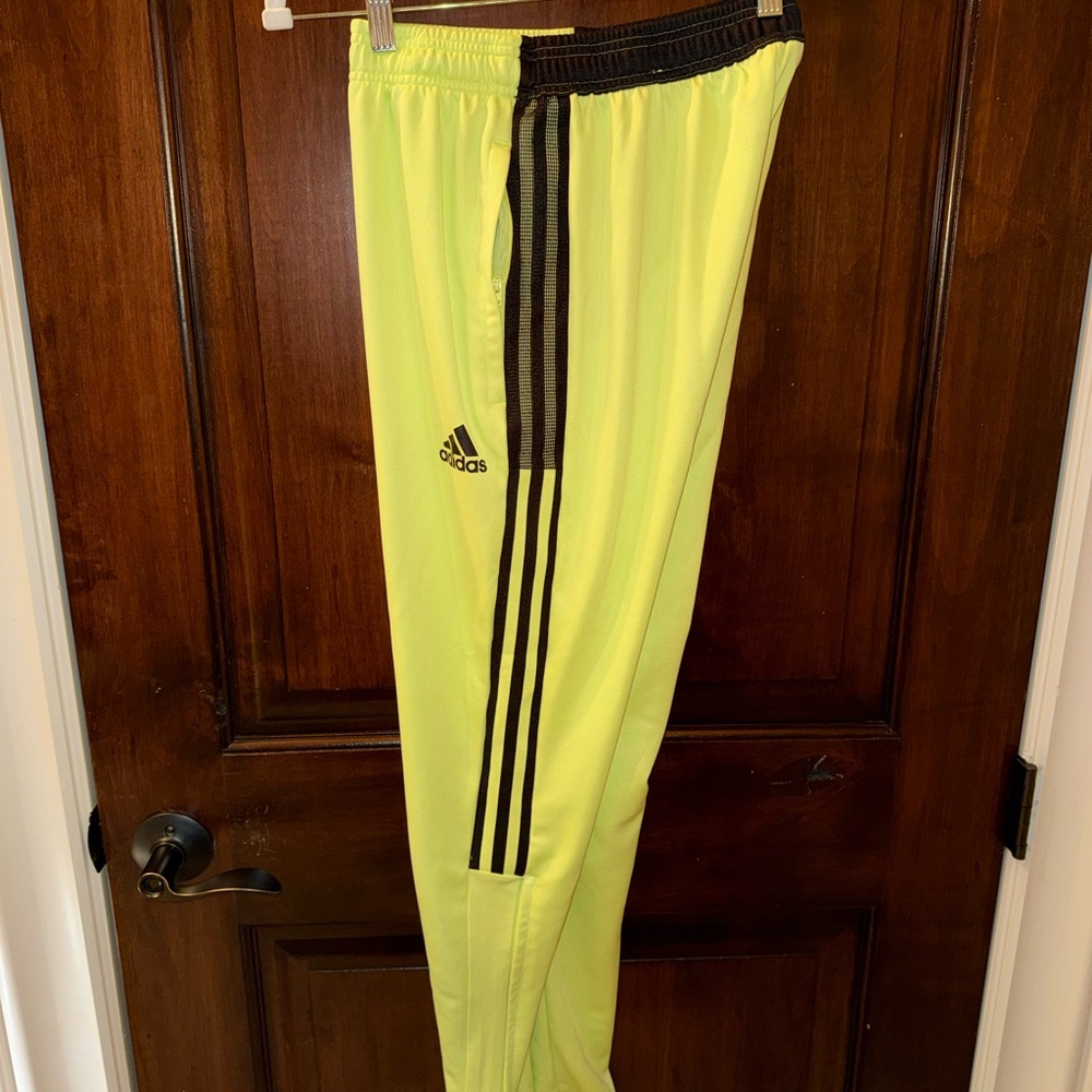 Adidas Men’s Tiro 23 pants in neon yellow (soccer style leg & zipper - NWOT) - Picture 5 of 8
